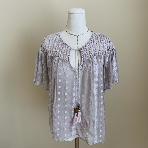 Closet clean out! House of Harlow Crochet Boho Feminine Silk Top - Picture 1 of 10